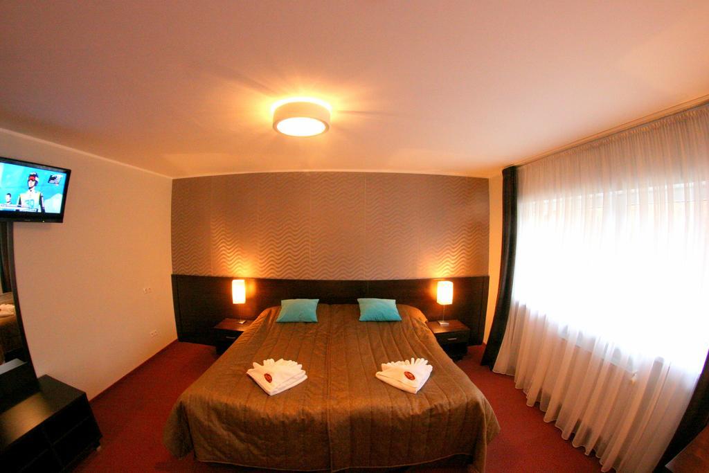 Hotel I Restauracja Złoty Las Cameră foto